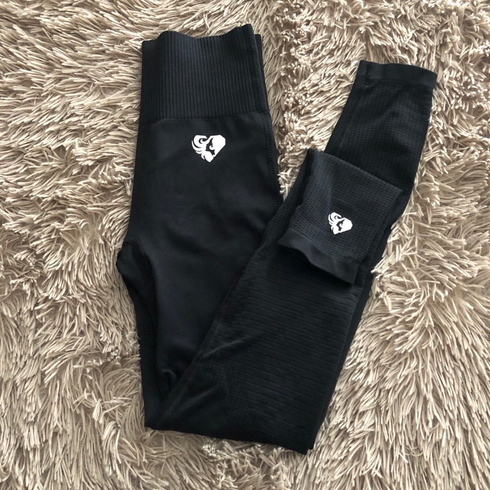 Women’s Best Seamless Leggings.